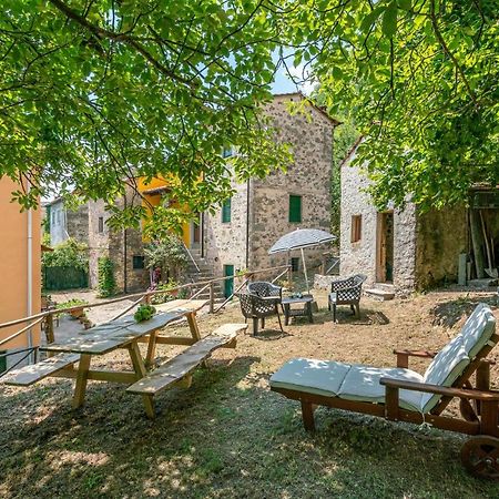 Stunning Home In Longoio With Kitchen Monti di Villa Εξωτερικό φωτογραφία