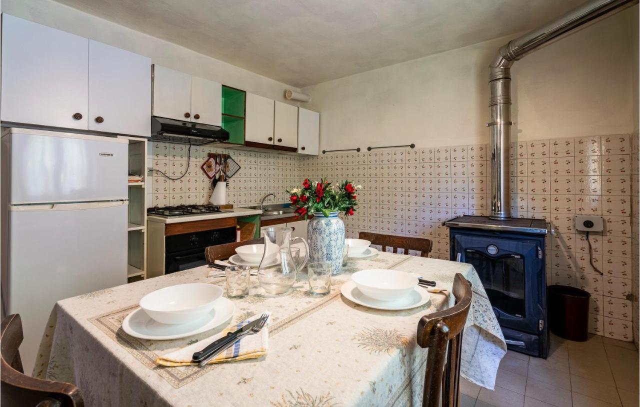 Stunning Home In Longoio With Kitchen Monti di Villa Εξωτερικό φωτογραφία